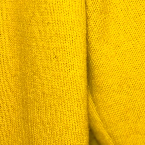 (#20) Used men’s large Louis Castro sweater - Picture 7 of 12